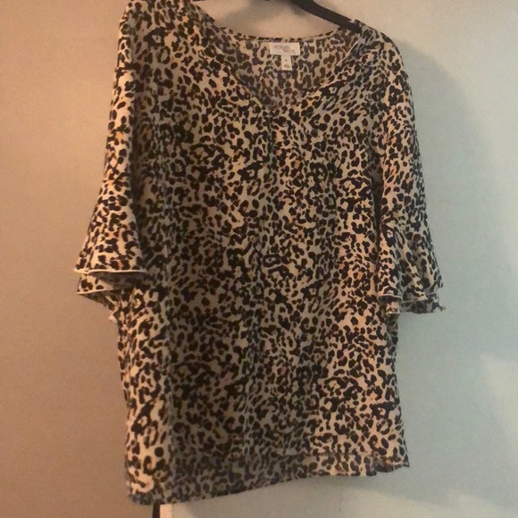 XL Morgan Taylor puff sleeve top - Picture 5 of 5